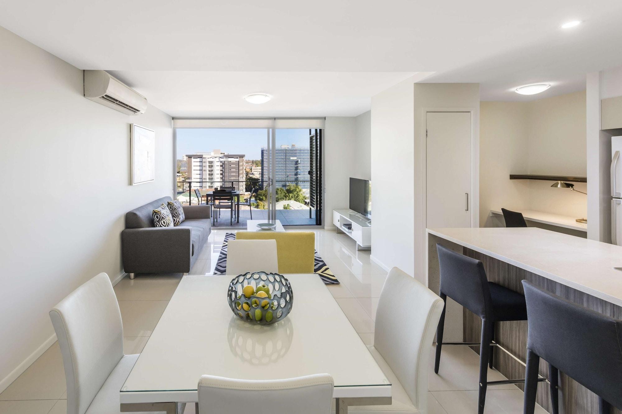 Oaks Brisbane Woolloongabba Suites Exterior photo