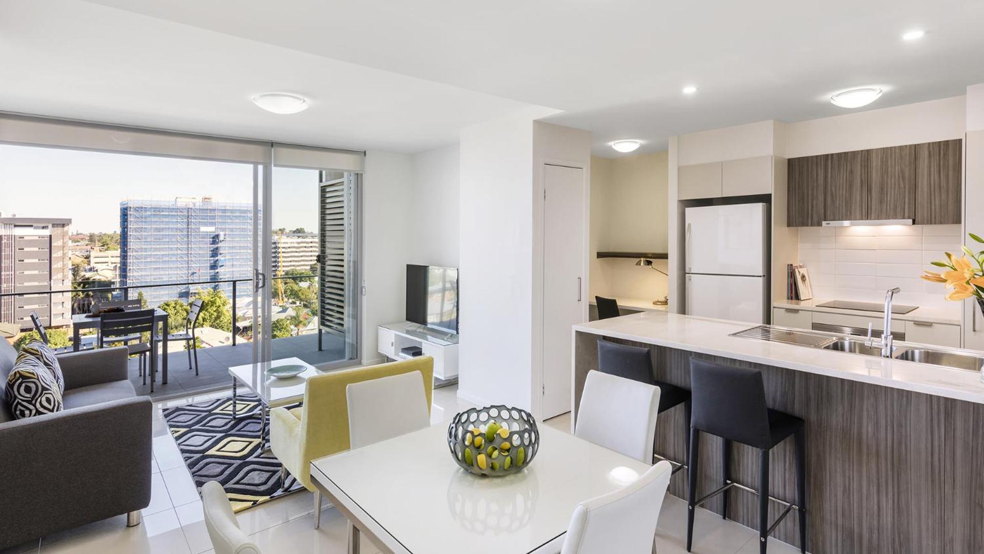 Oaks Brisbane Woolloongabba Suites Room photo