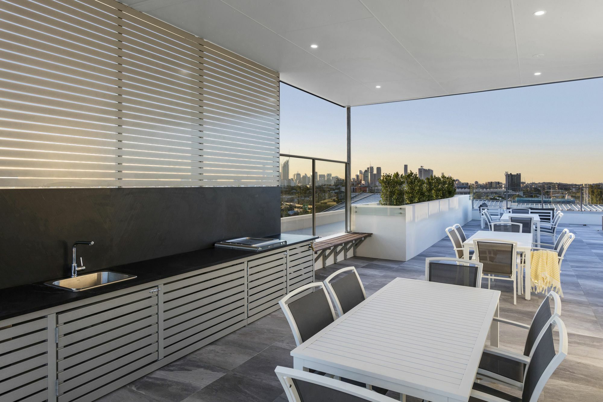 Oaks Brisbane Woolloongabba Suites Exterior photo